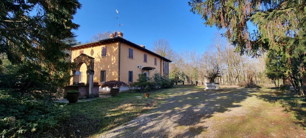 Farolfi Apartments Villa Galliera Bologna Bagian luar foto